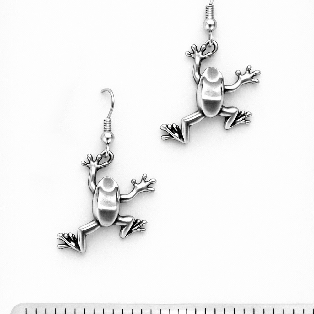 Danforth Pewter Frog Earrings 1992 Vintage Vermont Handmade Cottagecore Dangle - Picture 5 of 7
